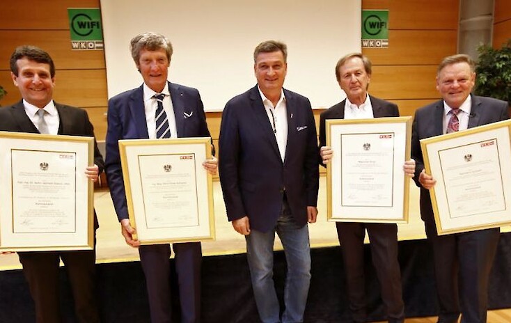 Gerhard Oswald, Karl-Heinz Sunitsch, Maximilian Stingl und Heinz Oskar Schwarzl mit Kommerzialrats-Titel geehrt