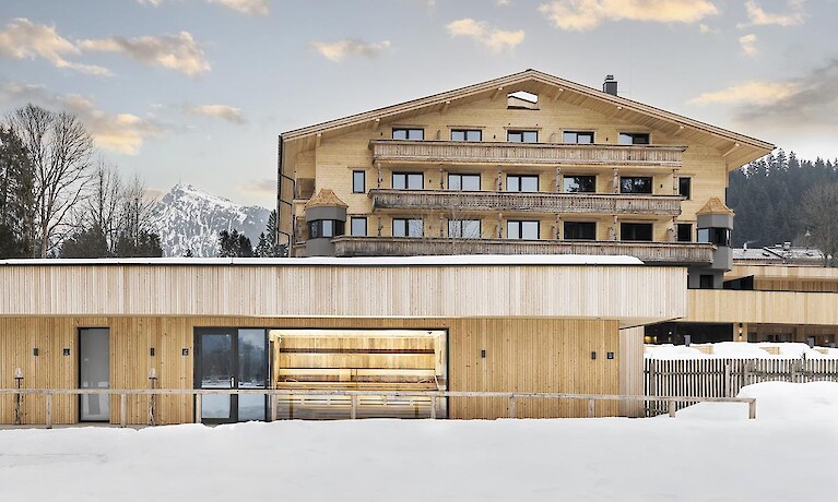 Das Alpenhotel Kitzbühel am Schwarzsee kombiniert private Wohlfühlzeit mit vielseitigen Spa-Highlights