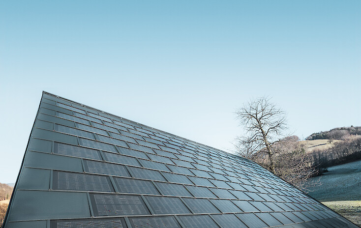 Prefa präsentiert neues innovatives Solardach