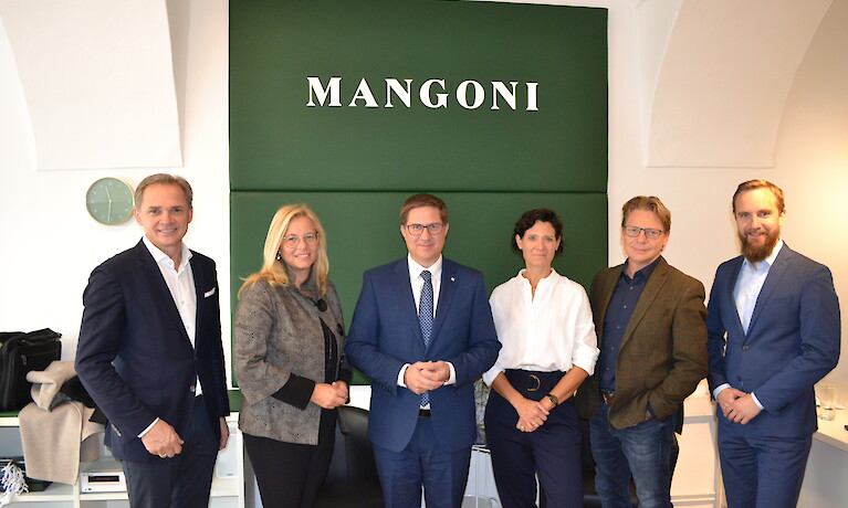 Eröffnung der Mangoni Immobilien in Wels