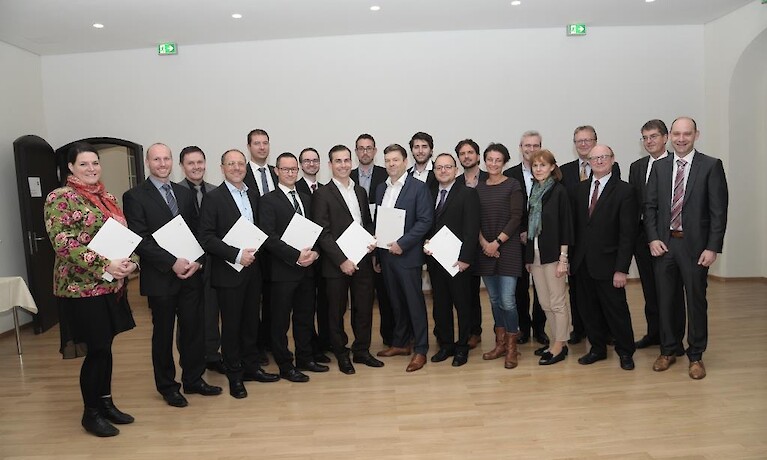 Hochschullehrgang "Innovation und Produktmanagent" in Schlosshofen erfolgreich absolviert